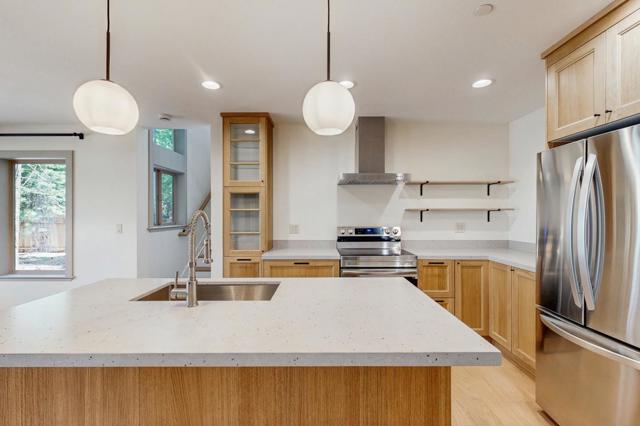 1188 Tokochi Street, South Lake Tahoe CA: https://media.crmls.org/mediaz/0406fedc-09bd-4c25-8a90-5a10abb8f8e9.jpg