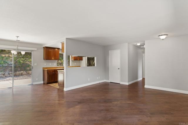 9115 Harmony Grove Road, Escondido CA: https://media.crmls.org/mediaz/04072237-caf1-41c1-b892-14bb71de285e.jpg