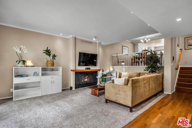 4745 La Villa Marina, D photo 4