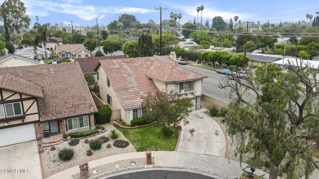 7565 Melvin Avenue, Reseda CA: https://media.crmls.org/mediaz/0409041f-e42c-4805-97d1-630267101744.jpg