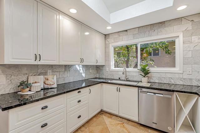 1020 Brookview Court, Morgan Hill CA: https://media.crmls.org/mediaz/04093a0f-7769-4c28-89e2-5040d941feb2.jpg