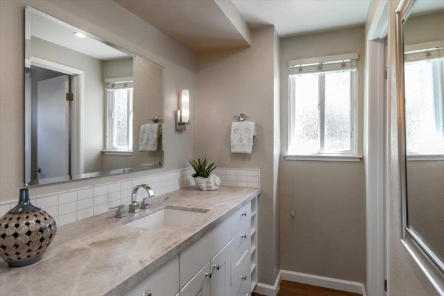 2952 Carrington Court, San Jose CA: https://media.crmls.org/mediaz/040ab12b-dec4-47df-91e9-7aeb700919ce.jpg