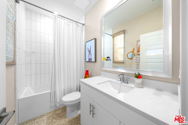 27056 Tanager Lane, Valencia CA: https://media.crmls.org/mediaz/040be503-3e27-4898-ac99-fd4249eb1f95.jpg
