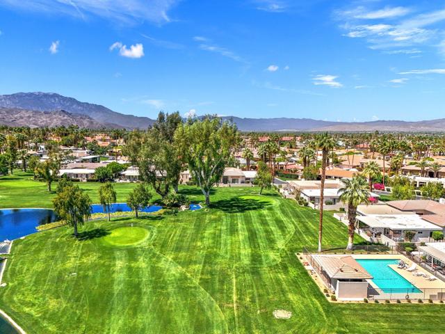 74903 Chateau Circle, Indian Wells CA: https://media.crmls.org/mediaz/040c4c90-4a25-469b-8918-05813da8f8c2.jpg
