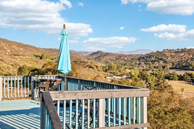 26086 Bear Valley Heights Road, Escondido CA: https://media.crmls.org/mediaz/040d6735-e6f5-40a3-9ee0-5142c0021025.jpg