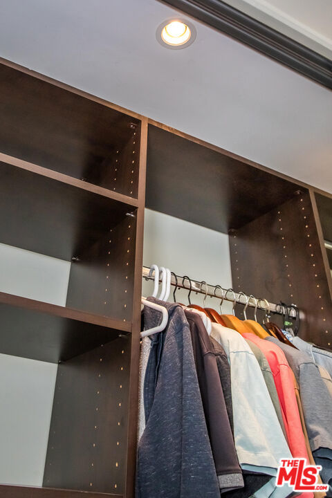 1221 N Kings Road, West Hollywood CA: https://media.crmls.org/mediaz/040e250b-171e-42dc-a6e0-7a5271eeaac2.jpg