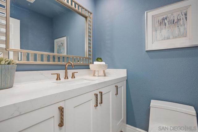 13563 Caminito Carmel, Del Mar CA: https://media.crmls.org/mediaz/040e8631-b491-41b1-b617-355880fcc761.jpg