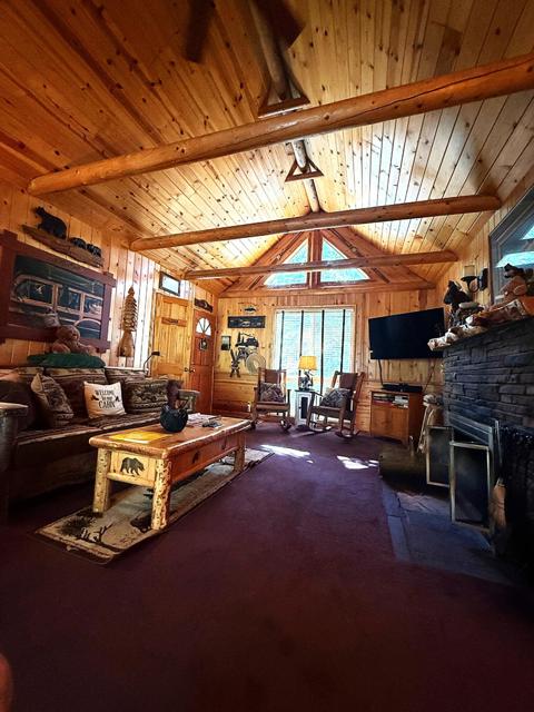 473 Chipmunk Lane Lane, Big Bear CA: https://media.crmls.org/mediaz/040ebf7f-4ae9-4727-ad42-742ff2895226.jpg