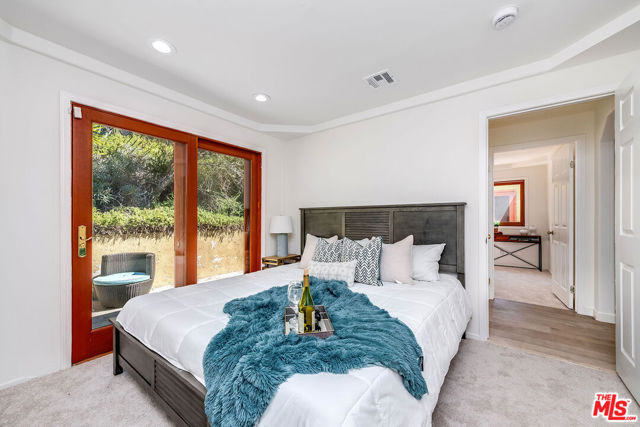 4623 Jessica Drive, Los Angeles CA: https://media.crmls.org/mediaz/040ec402-e1b4-4504-a37c-13e009894170.jpg