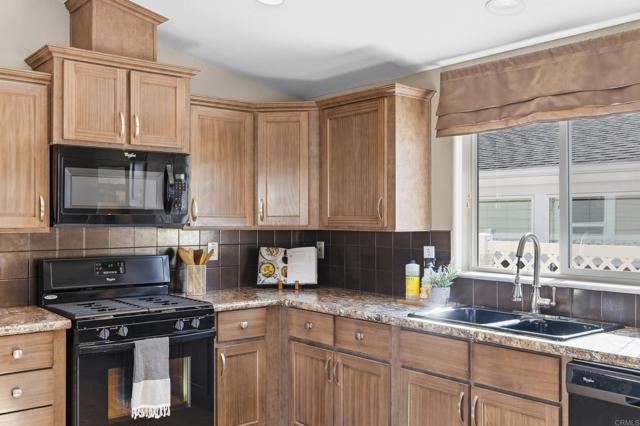 Detail Gallery Image 11 of 29 For 2239 Black Canyon Rd, Ramona,  CA 92065 - 2 Beds | 2 Baths