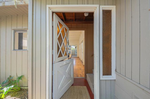 1208 Presidio Boulevard, Pacific Grove CA: https://media.crmls.org/mediaz/040f99f5-56ef-4c7c-bb5d-0d122a72d31a.jpg