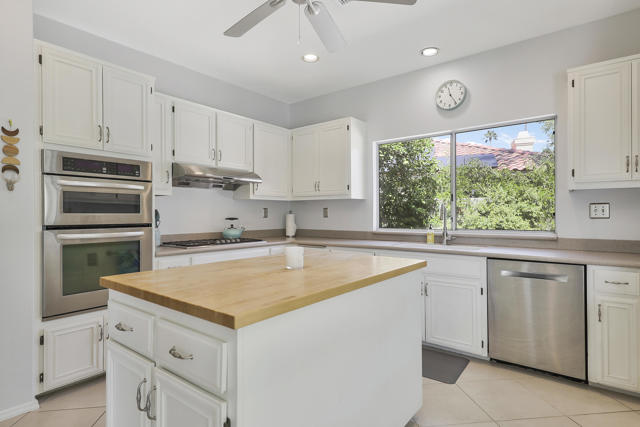 Image 13 of 31 For 40346 Barington Drive