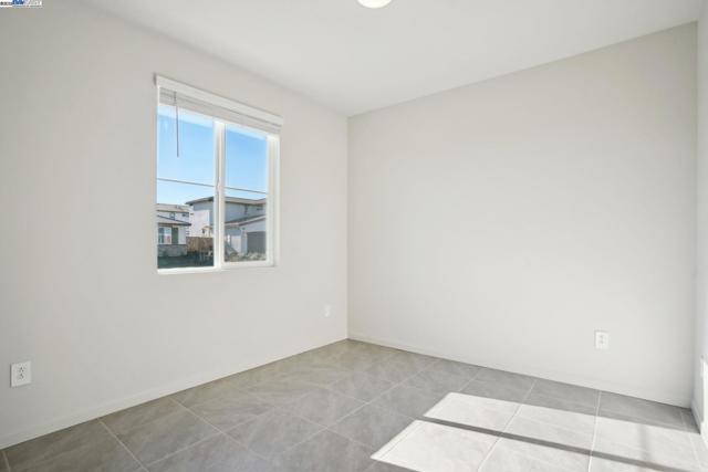 5337 Cardinal St, Antioch CA: https://media.crmls.org/mediaz/041055c2-39aa-4634-b70c-c229254ba618.jpg