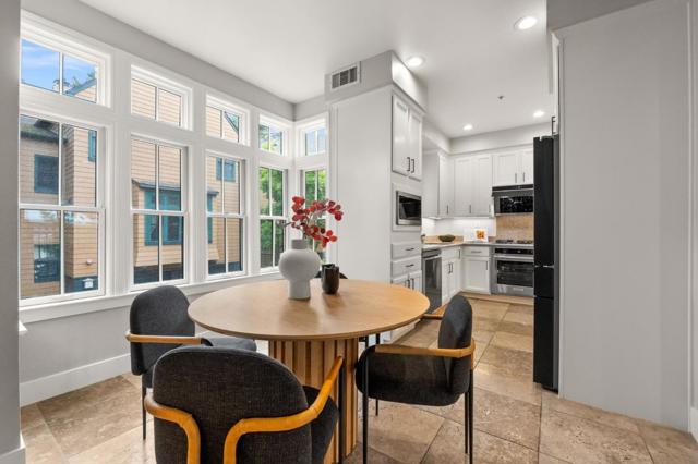 32 Loma Vista Lane, Belmont CA: https://media.crmls.org/mediaz/0411daad-622d-410f-901a-294e738e4232.jpg