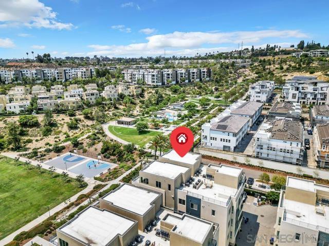 2460 Community Lane, San Diego CA: https://media.crmls.org/mediaz/0411f0ff-1fae-4556-b9c3-51d8e4e4ac02.jpg