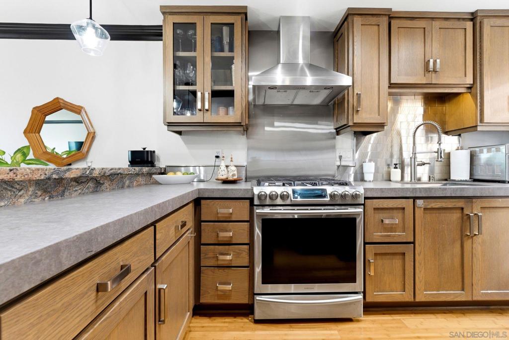 3774 Keating St - photo 8