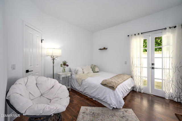 2554 Kirsten Lee Drive, Westlake Village CA: https://media.crmls.org/mediaz/041217c7-c1b6-4121-8d73-91d4ba814162.jpg
