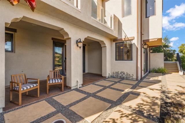 21 Bigleaf Road, Orinda CA: https://media.crmls.org/mediaz/04121f82-2030-47b9-a21a-be2c03bdd734.jpg