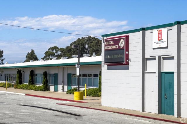 69 Plymouth Circle, Daly City CA: https://media.crmls.org/mediaz/041337f8-f68f-45d3-88be-780d8aed2328.jpg