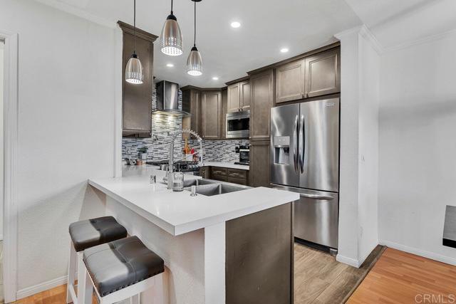 10727 Holly Meadows Drive, Santee CA: https://media.crmls.org/mediaz/041425fb-5b4e-4847-b01c-2cd2131bc4e0.jpg