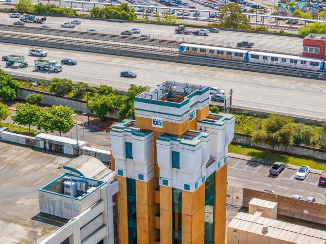 5089 Winterbrook Ave, Dublin CA: https://media.crmls.org/mediaz/04146087-5408-47e4-a867-4801d3037258.jpg