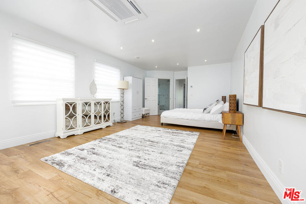 1110 Muirlands Drive - photo 7