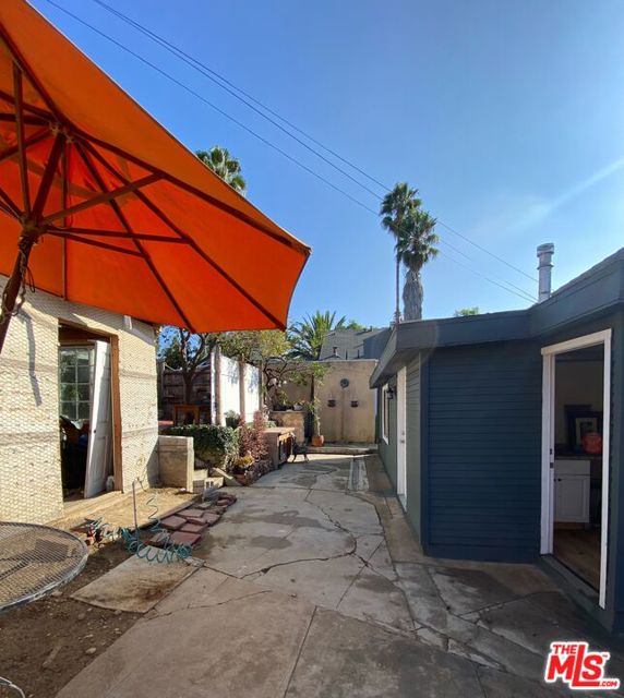 806 Oxford Avenue, Los Angeles, California 90029, 4 Bedrooms Bedrooms, ,2 BathroomsBathrooms,Single Family Residence,For Sale,Oxford,23282607