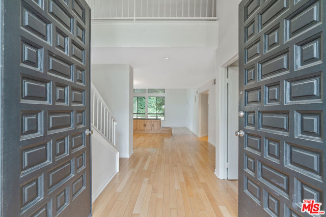 23454 Park Hermosa, Calabasas CA: https://media.crmls.org/mediaz/0417046c-de60-4a3d-a02d-d55b99d72bdb.jpg