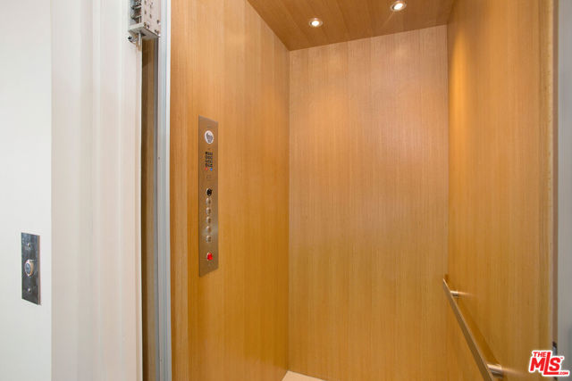 6066 Saturn Street, Los Angeles CA: https://media.crmls.org/mediaz/04170a9b-09dd-4103-9737-904c193dbd64.jpg