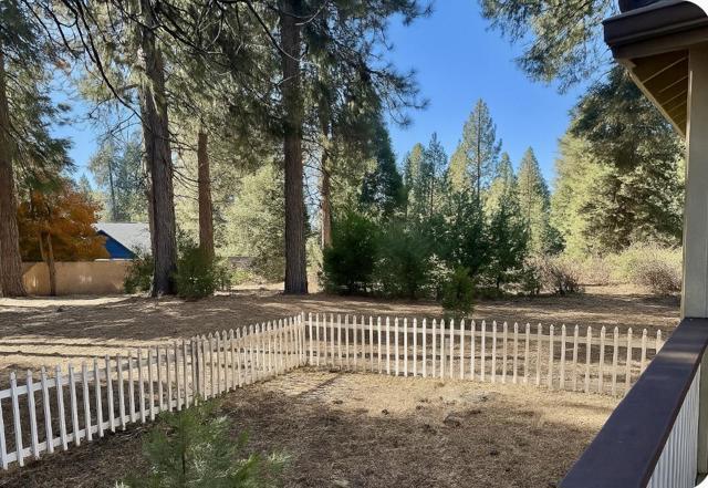 3209 Woodlake Drive, Lake Almanor CA: https://media.crmls.org/mediaz/041748f2-91b4-4ea3-a834-4e19defc66ce.jpg