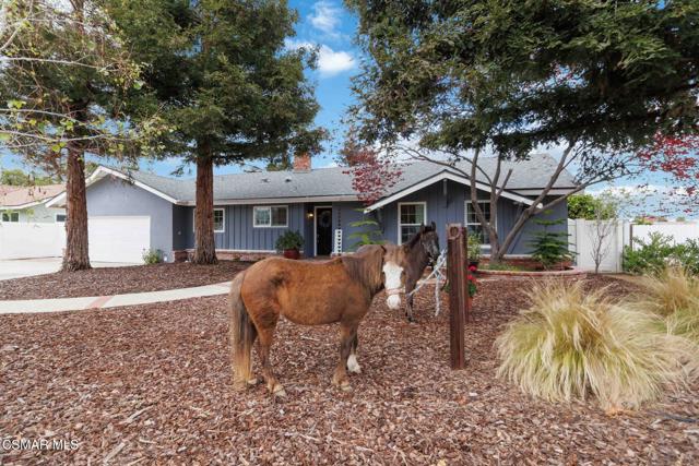 1881 Wellesley Drive, Thousand Oaks CA: https://media.crmls.org/mediaz/0418d265-65a8-4e22-bb85-0a5bfba08329.jpg