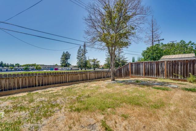 401 Lynn Avenue, Milpitas CA: https://media.crmls.org/mediaz/04195cfc-bbab-40bb-b45c-d287aad49c90.jpg