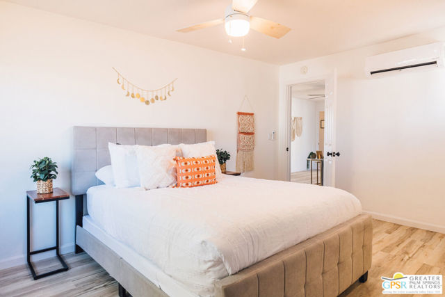 6974 Apache Trail, Yucca Valley CA: https://media.crmls.org/mediaz/0419d1de-036a-427b-bb07-fcdaa1f98dc0.jpg