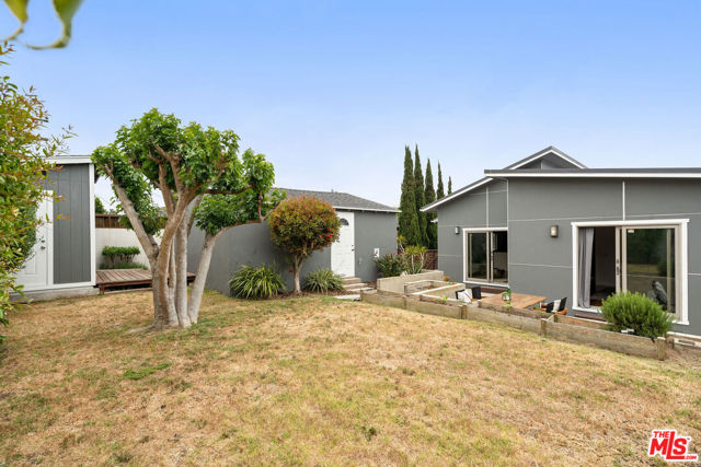 2409 Spurgeon Avenue, Redondo Beach, California 90278, 3 Bedrooms Bedrooms, ,2 BathroomsBathrooms,Residential,Sold,Spurgeon,25544111 2409 Spurgeon Avenue, Redondo Beach, California 90278, 3 Bedrooms Bedrooms, ,2 BathroomsBathrooms,Residential,Sold,Spurgeon,25544111