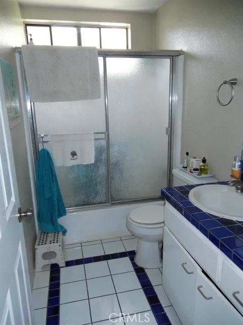627 Guadalupe Avenue, Redondo Beach, California 90277, 2 Bedrooms Bedrooms, ,2 BathroomsBathrooms,Residential,Sold,Guadalupe,525748