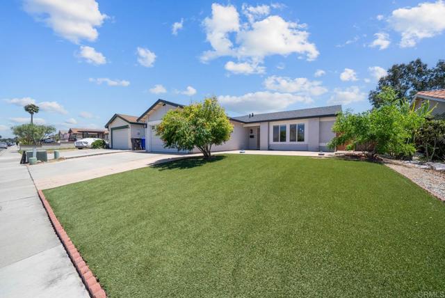 7971 Jade Coast Road, San Diego CA: https://media.crmls.org/mediaz/041aa0b9-fee1-4798-9f1c-14054daa4895.jpg