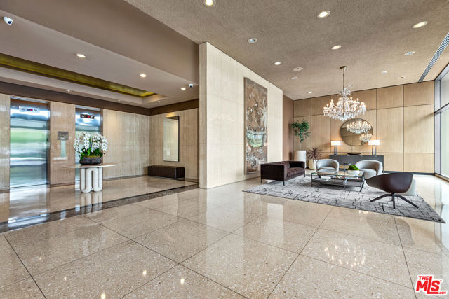 2222 Avenue Of The Stars, Los Angeles CA: https://media.crmls.org/mediaz/041ad8f9-d967-41d4-aefe-07cfcbfd4aba.jpg