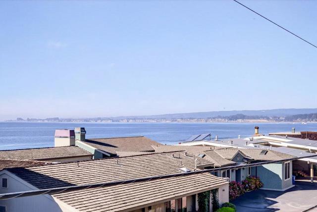 619 Beach Drive, Aptos CA: https://media.crmls.org/mediaz/041b9fba-79df-408a-80e7-cdbac5679293.jpg
