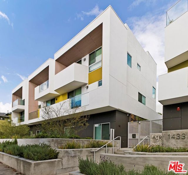 3 Bed Home for Sale in Santa Monica, California