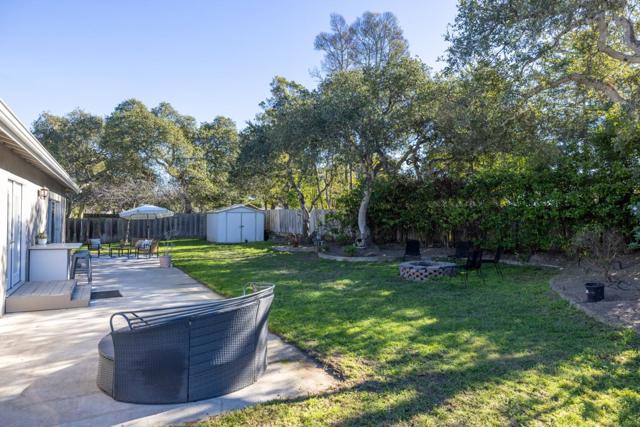 15410 Oak Hills Drive, Salinas CA: https://media.crmls.org/mediaz/041c2b4b-e960-44a6-82e1-e7f13c2c9c46.jpg