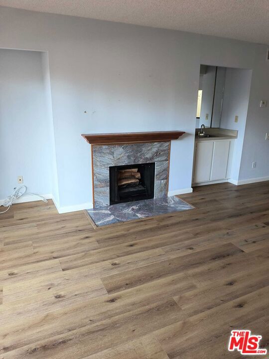 5334 N Lindley Avenue, Encino CA: https://media.crmls.org/mediaz/041eca65-cdfa-47cc-bb89-8d04c0c8245d.jpg