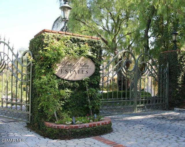 29266 Wagon Road, Agoura Hills CA: https://media.crmls.org/mediaz/041f507e-016d-4412-a2e9-677bc30d93c6.jpg