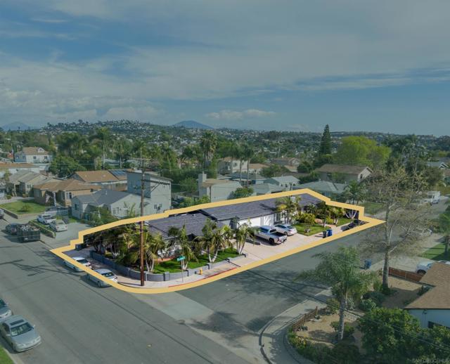4875 77 Normandie, La Mesa CA: https://media.crmls.org/mediaz/0420b82a-10b8-4ae6-a2f1-a2d66ae237a7.jpg