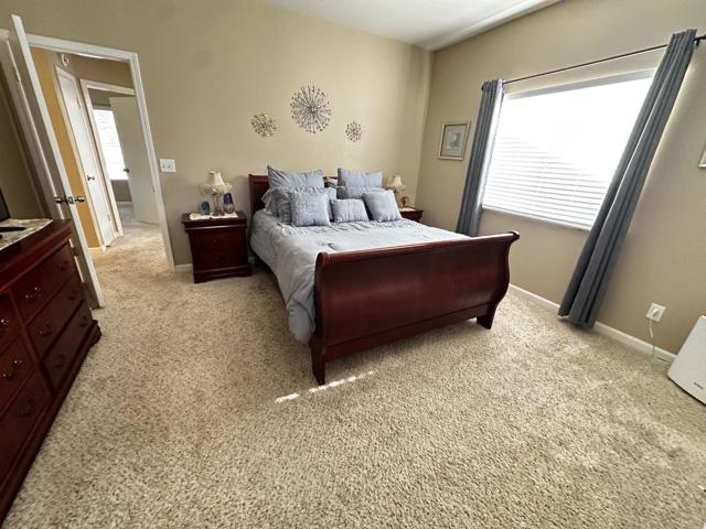 831 El Pinal Lane, Los Banos CA: https://media.crmls.org/mediaz/042129f9-ea26-4b3d-9f8f-619dd0efb29e.jpg