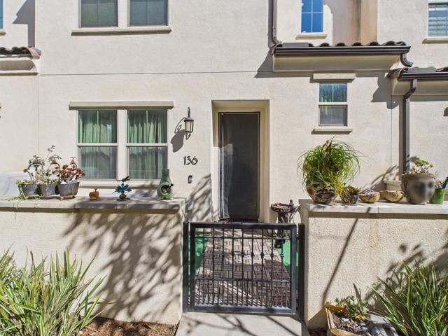 Detail Gallery Image 33 of 38 For 1922 Corte Zafiro #136,  Chula Vista,  CA 91913 - 3 Beds | 2/1 Baths