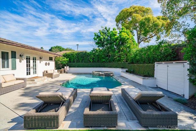 6150 La Fremontia, Rancho Santa Fe CA: https://media.crmls.org/mediaz/04217543-4f2b-4121-8f75-22af405f22af.jpg