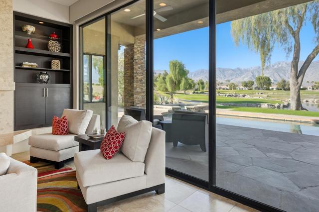 33 Via Las Flores, Rancho Mirage, CA 92270