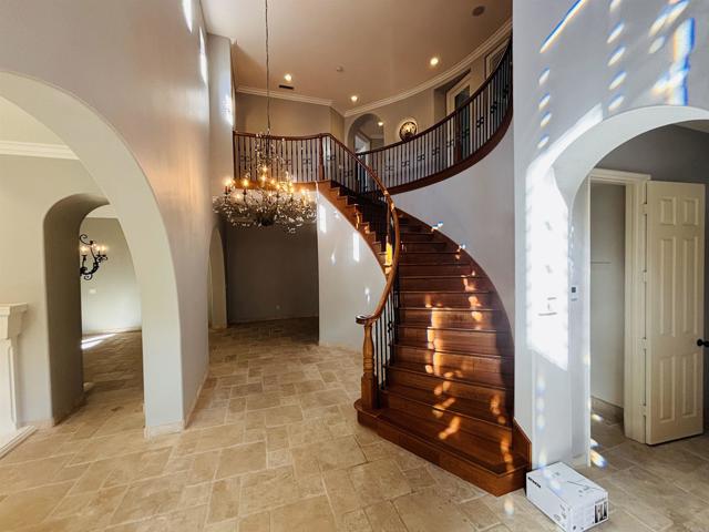 Detail Gallery Image 9 of 58 For 11596 Parkhurst Square, San Diego,  CA 92130 - 6 Beds | 6/1 Baths