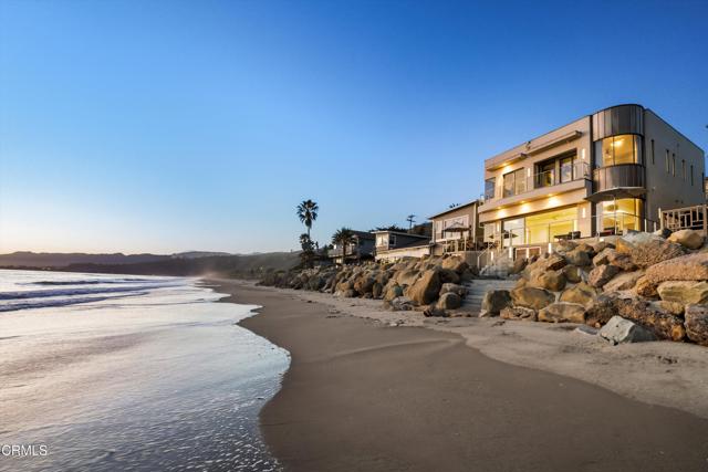 6768 Breakers Way, Ventura CA: https://media.crmls.org/mediaz/042354ba-ff2d-4168-b8ff-7e7a88e92a81.jpg