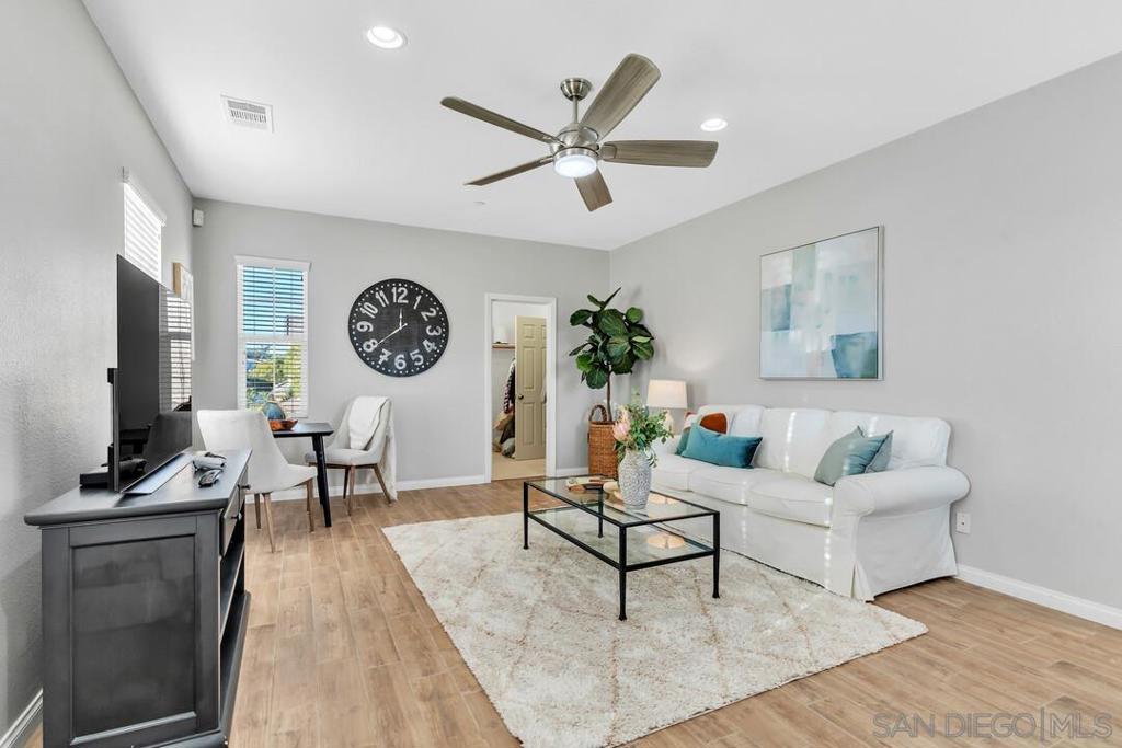 MLS #250043023SD image #25